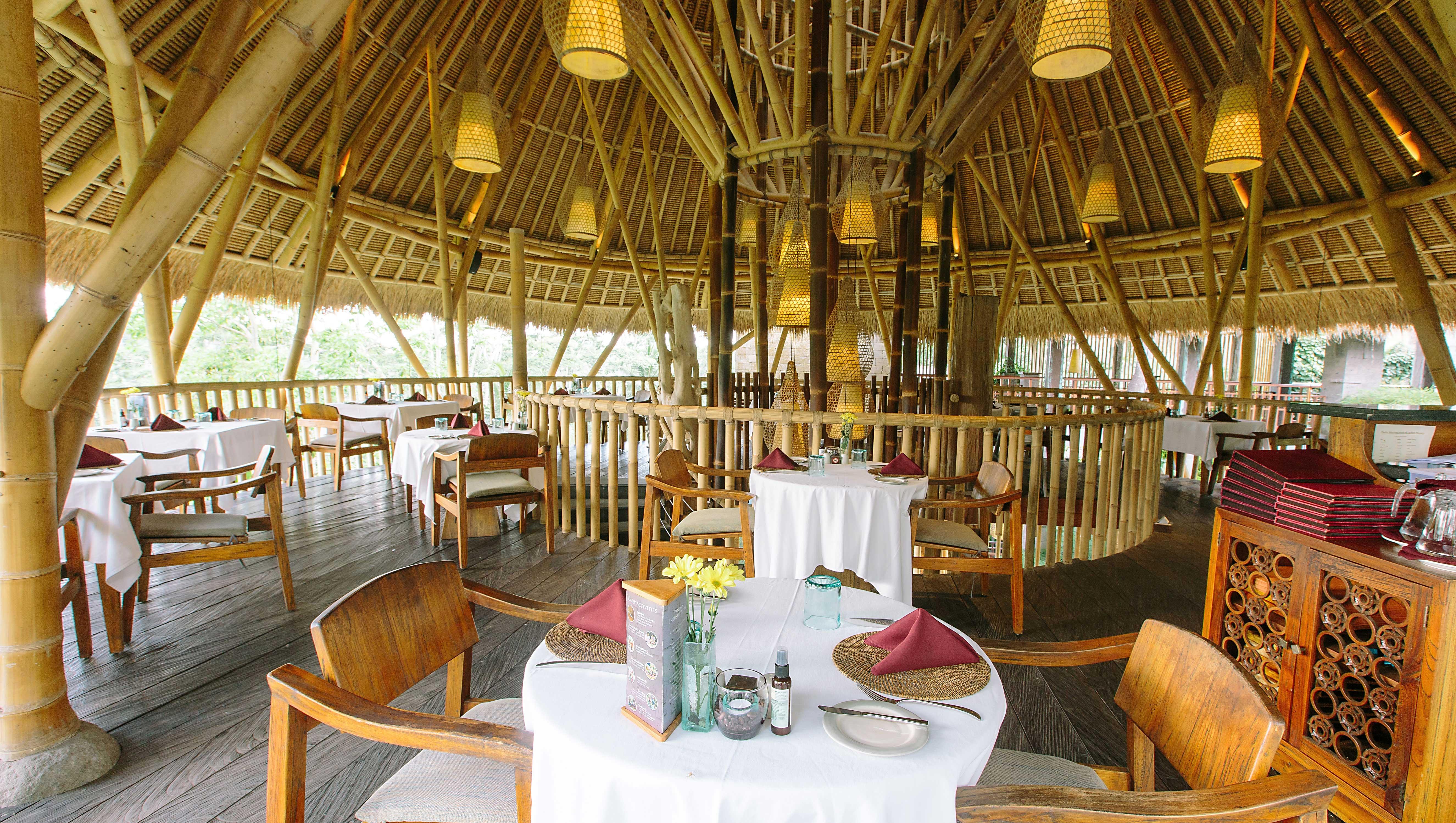 Tejaprana Resort & Spa Ubud Exteriér fotografie The restaurant at the resort
