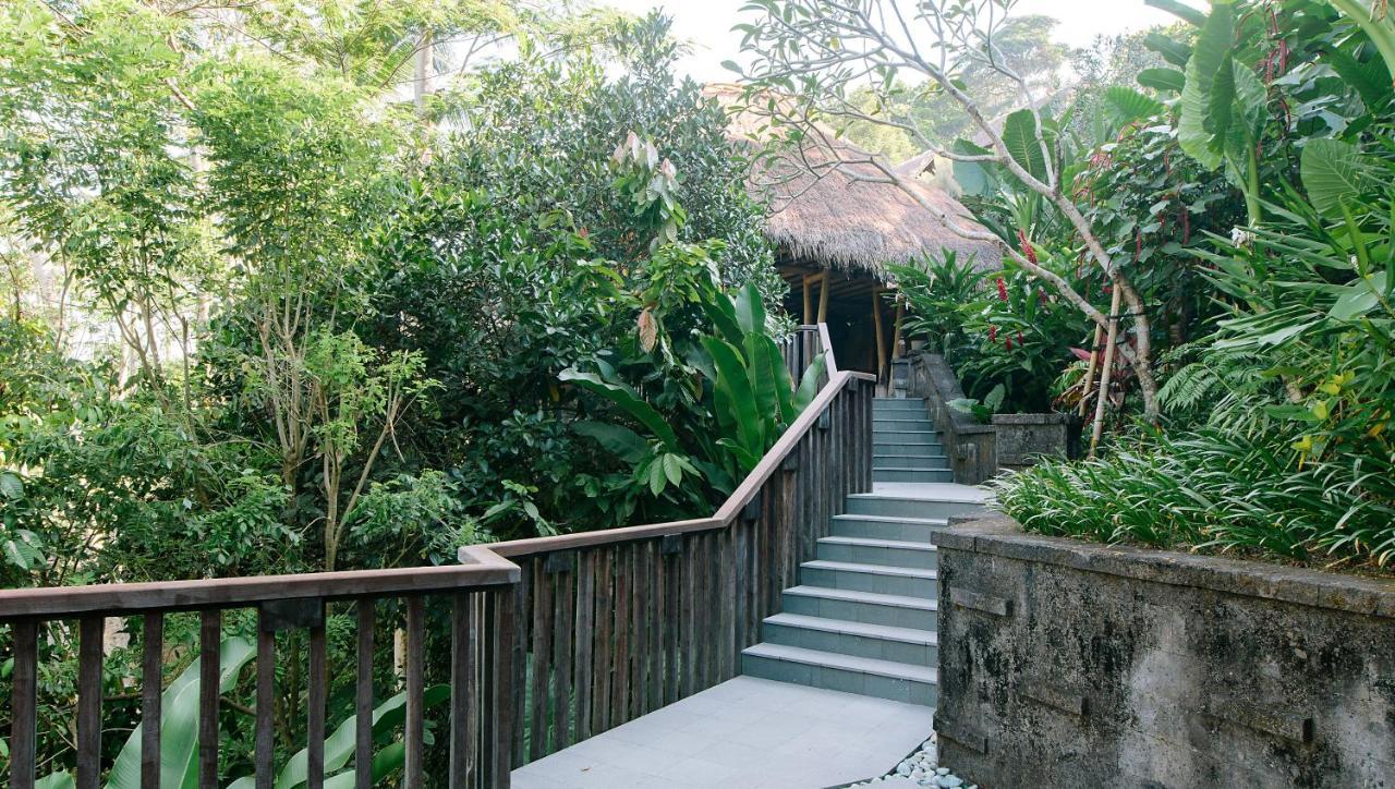 Tejaprana Resort & Spa Ubud Exteriér fotografie Entrance to the resort